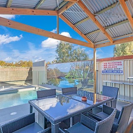 Golden River Motor Inn Moama Exterior photo