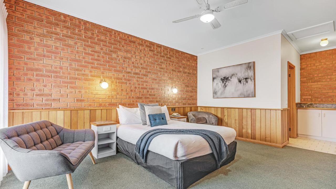 Golden River Motor Inn Moama Exterior photo
