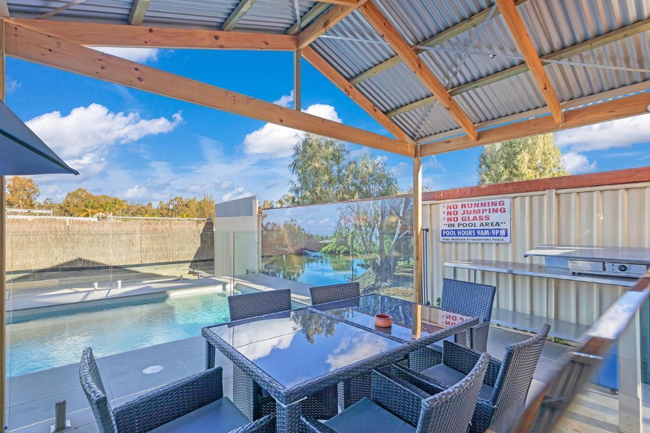 Golden River Motor Inn Moama Exterior photo